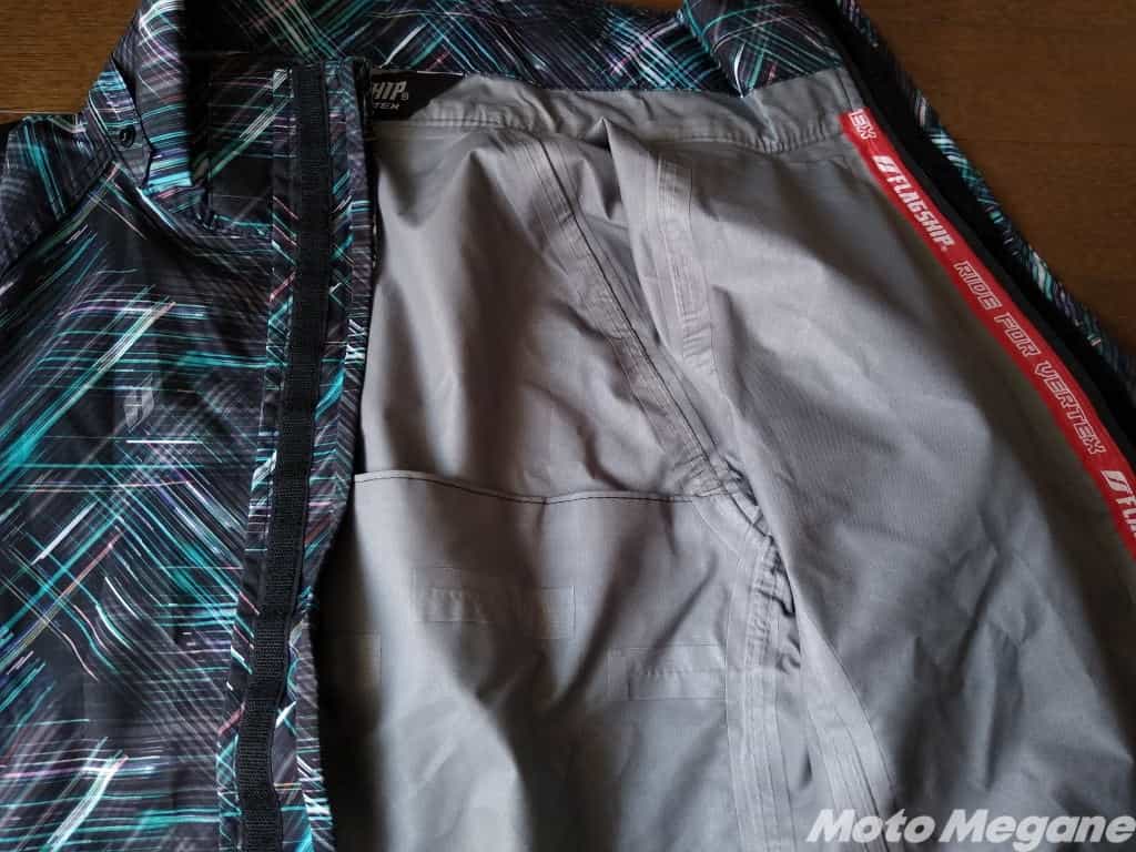 バイク用レインコートの気になる性能をチェック!ワークマンカッパと比較してみた