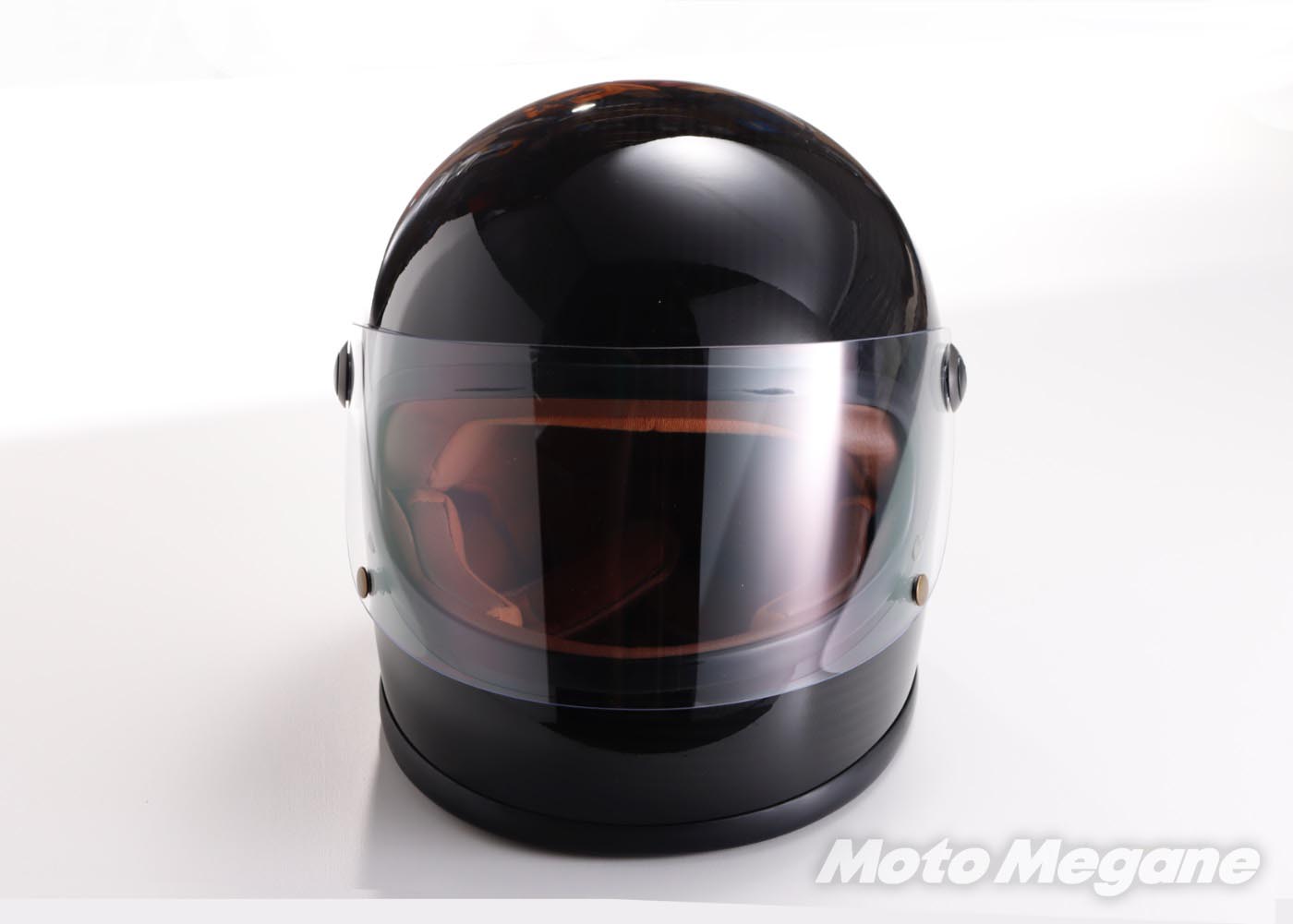 レトロなフォルムとカーボン素材の良いとこ取りしたフルフェイス「NV RoadRacer CARBON HYBRID」