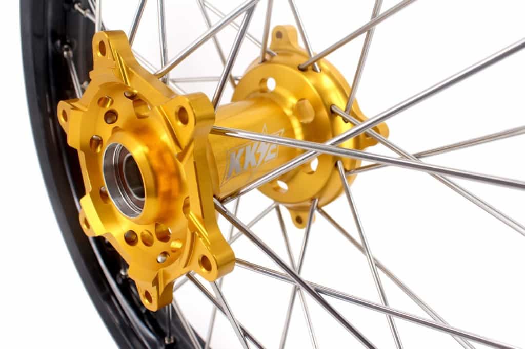 オフ車向けホイール「KKE Racing」が日本上陸!コンペからストリートモデルまで幅広く対応する。