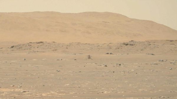 人類初「火星の空をヘリコプターで飛ぶ」ことに成功! 歴史的瞬間をとらえた映像も公開中