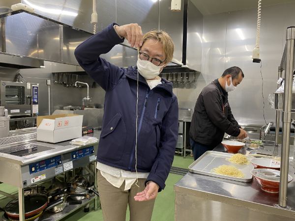 美味しいけど食べにくいラーメンナンバー1。新阿蘇大橋ラーメンの長さがやばい。