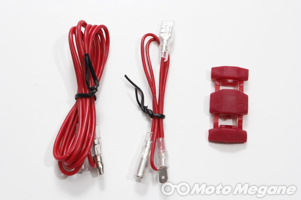 iPhoneユーザーはこれ一択!?バイクからライトニングにダイレクト充電できるDAYTONA バイク専用電源 Lightningを装着!
