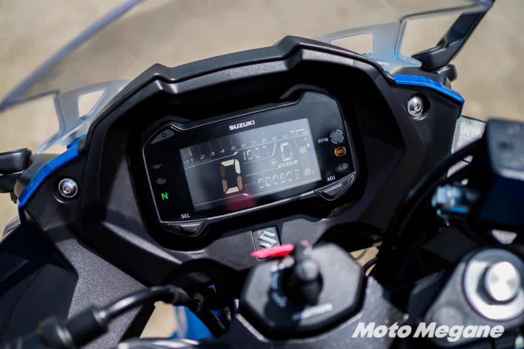 スズキ GSX250R試乗インプレッション バイクが高騰する中でお値打ちなフルカウルスポーツだけの魅力とは?