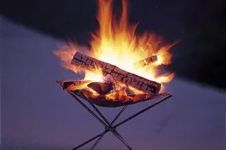 【ソロキャンパー向け】500g以下の最軽量級の焚き火台まとめ