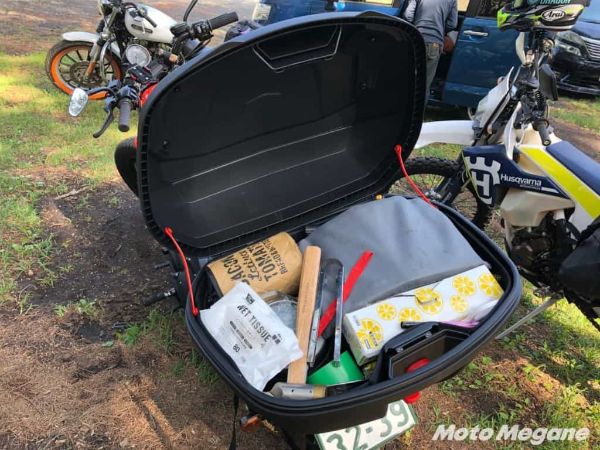 リアボックスを装着すれば、キャンプツーリングデビューは可能か!? 街乗り仕様のスポーツスターにBOXを装着&検証してみた