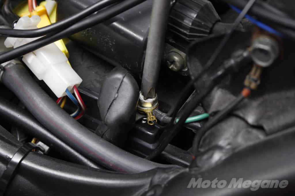 前後まるごと全部記録!ミツバサンコーワのバイク専用ドライブレコーダーEDR-21Gαがおすすめ。 取り付け方も解説。