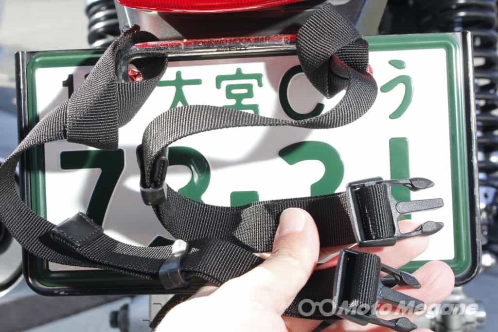 簡単積載可能で容量可変もできる!1泊ツーリングに最適なIGAYAのロングツーリングシートバッグ