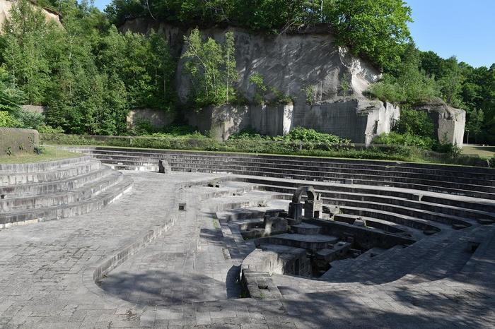 石切り場がアートな公園に変貌!コスプレも映える異空間「札幌市・石山緑地」