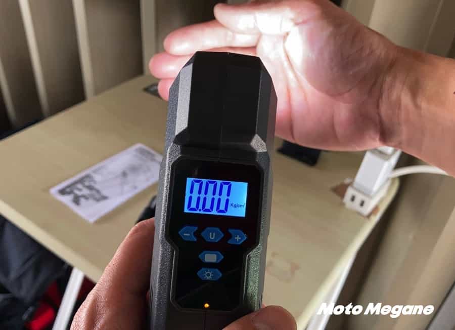 タイヤの空気圧調整のオート化?モバイルエアーポンプを使ってみた結果