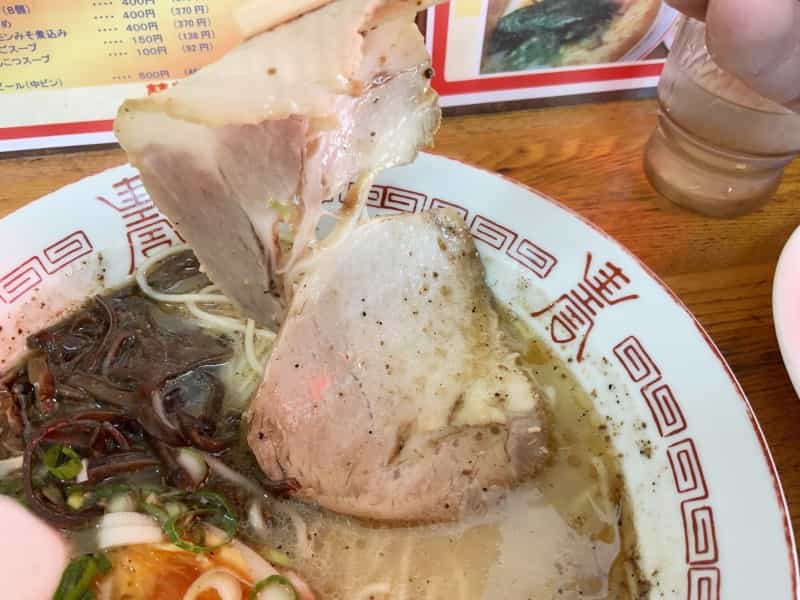 旧浜線の老舗ラーメン店「一福」の昔なつかしい味わいの豚骨ラーメン!半やきめしセットでいただきます