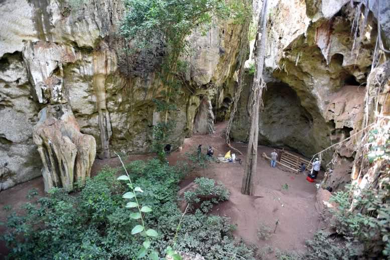 「人類最古の墓から3歳児の遺骨」発見 7万8000年前のケニアで埋葬