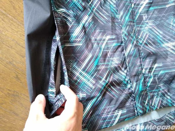 バイク用レインコートの気になる性能をチェック!ワークマンカッパと比較してみた