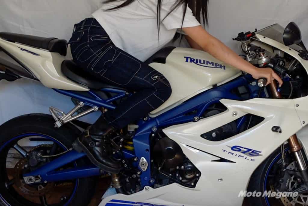 女子的ヒートガード付き映えパンツを紹介。バイクエンジン熱による内もも火傷で水膨れにならないために!