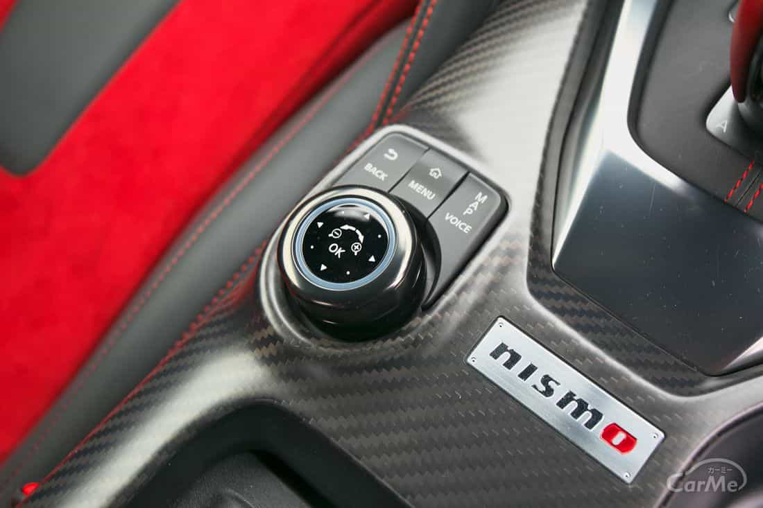 日産 GT-R NISMOのトランクにはゴルフバッグが2セット載る!!インテリアをプロが解説