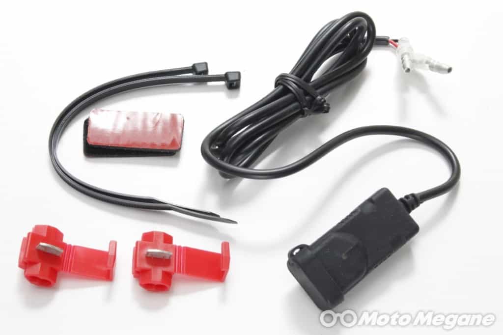 コンパクトかつシンプルなUSB電源ならこれ!防水かつバッテリー電圧モニターまで付いたキジマUSBポートKITシングルインジケーター付