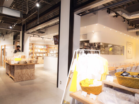 原宿にサステナブルフードが食べられる「PEANUTS Cafe」がオープン!通称“スヌーピーカフェ”の魅力を大公開