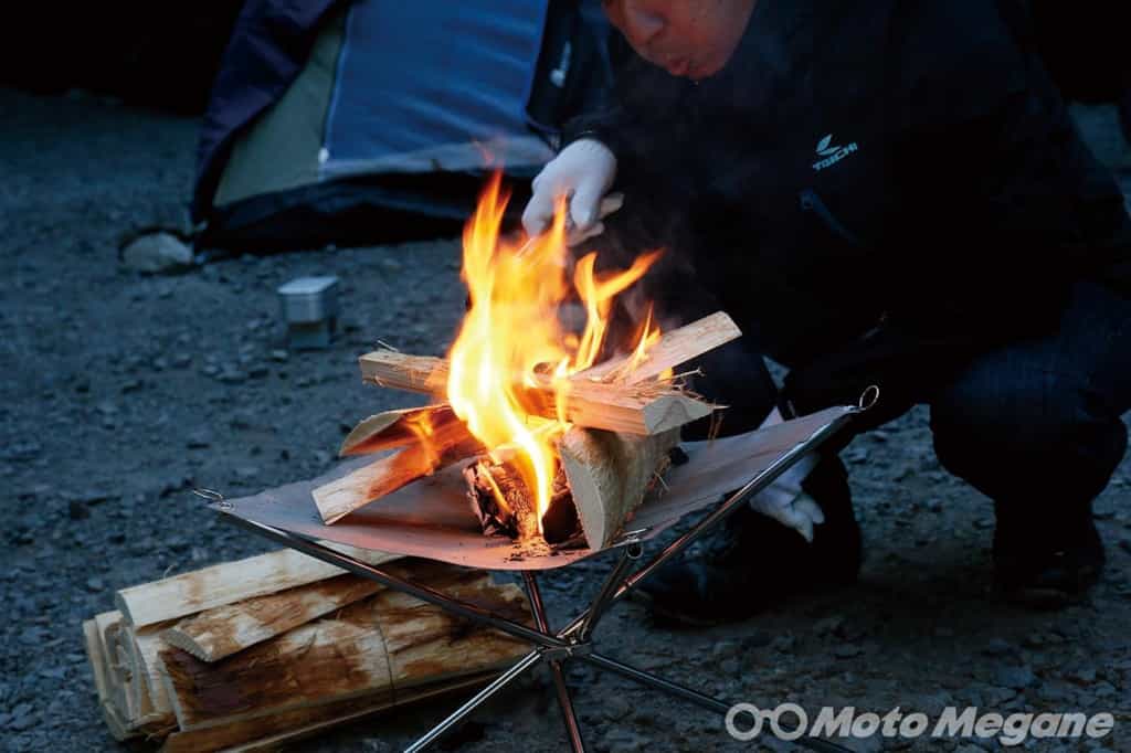 初心者キャンプ飯の作り方&火起こしの勘所と道具をガイド!初めてのキャンプツーリング(後編)