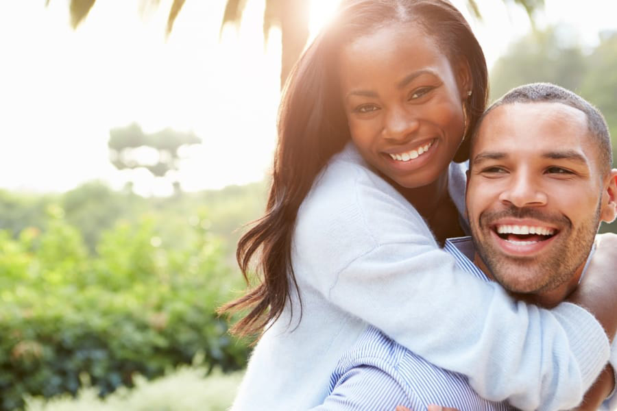 幸せな結婚の決め手は「ケンカの内容」であると判明