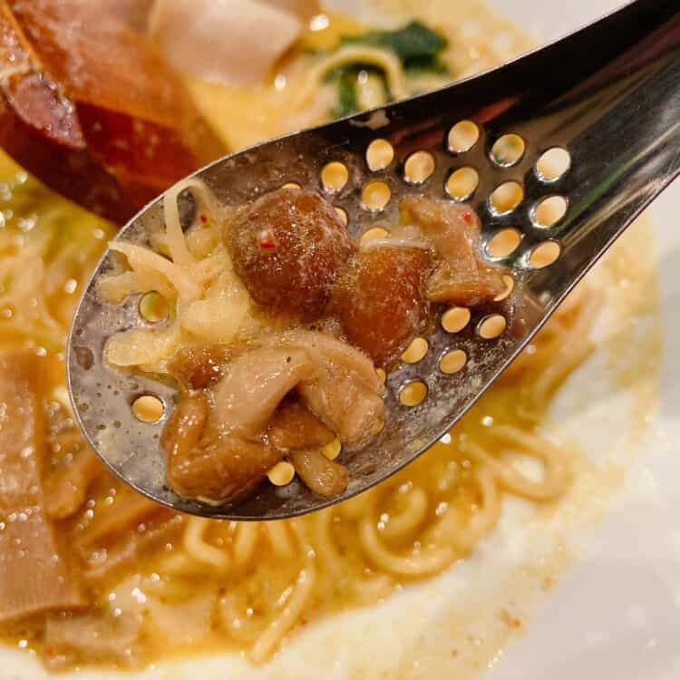 クセになる?! 青森のみそカレー〇〇ラーメンって?『北の台所おんじき』
