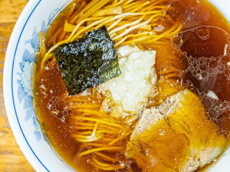八王子で飲んだら〆はこの店!八王子ラーメンの老舗店『一麺』