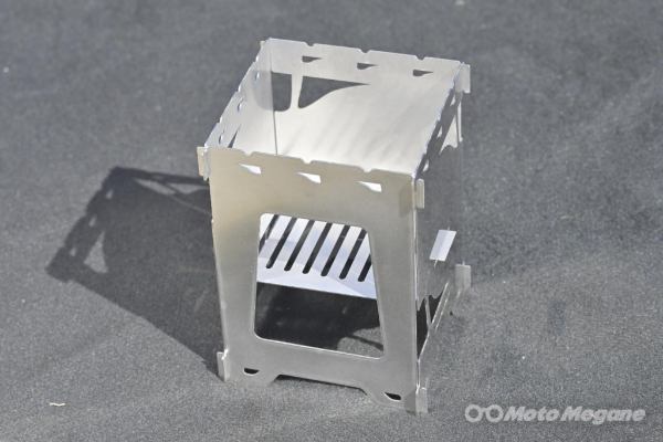 デイキャンプを楽しむための火起こしのコツ。バーナー、焚き火台の種類を解説!こうすれば簡単にスタートできる。はじめての「ソロ」・「デイ」・「キャン」第2回