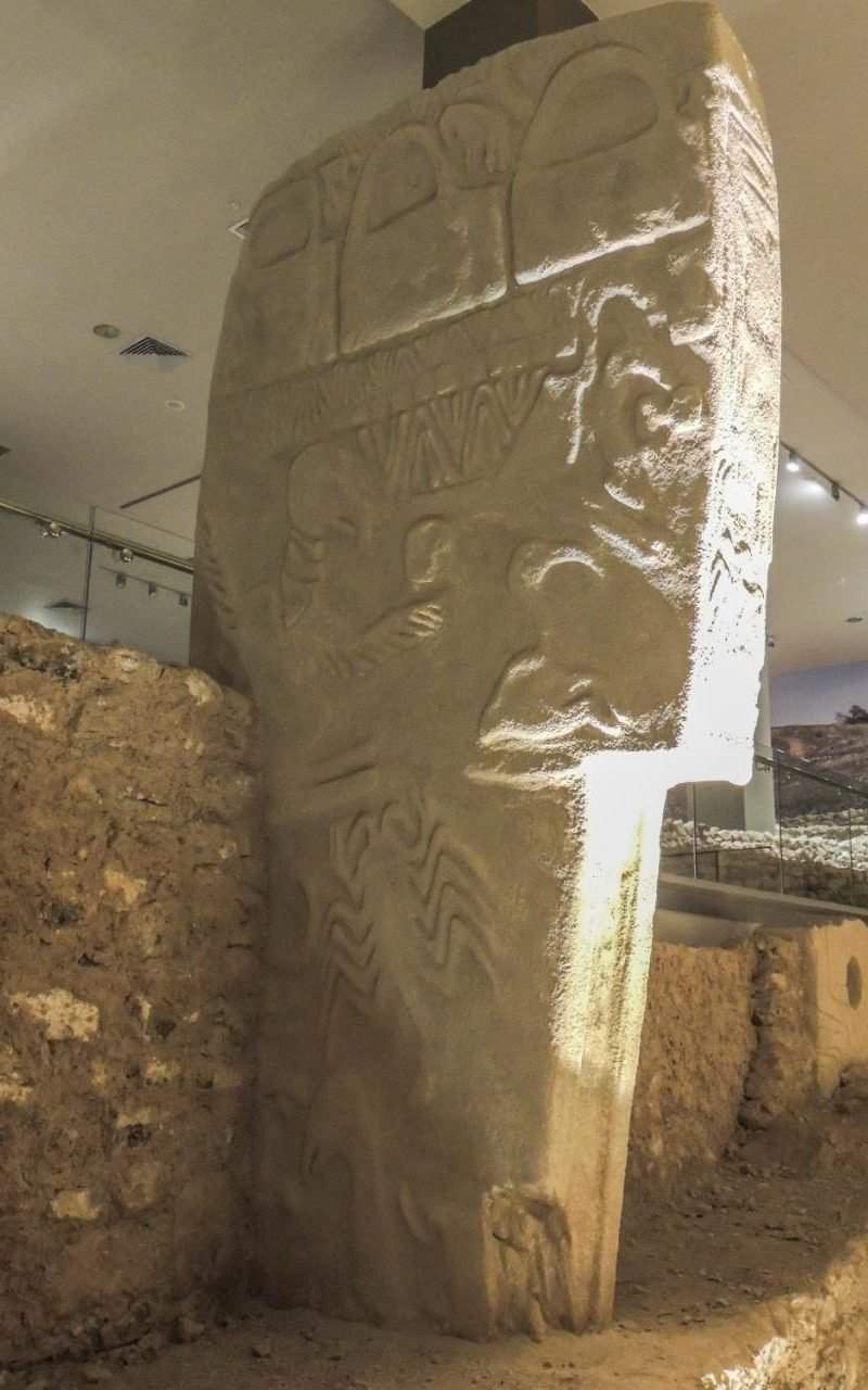 古代遺跡の彫刻に描かれた暗号は1万3千年前の「彗星衝突」を指していた