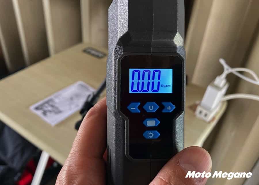 タイヤの空気圧調整のオート化?モバイルエアーポンプを使ってみた結果