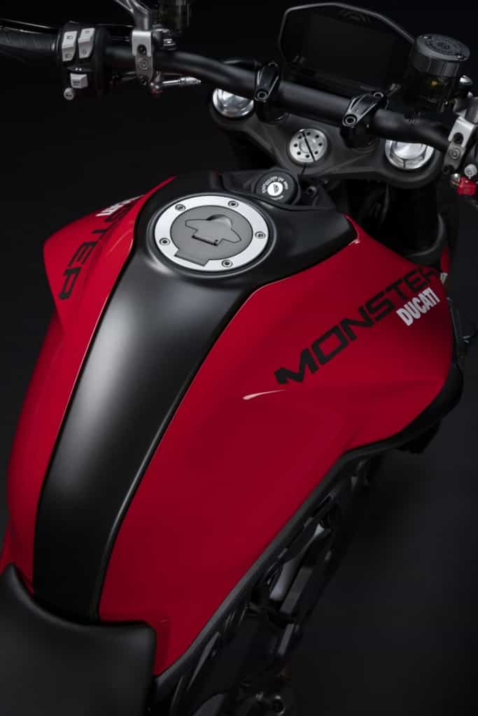 【ドゥカティ】新型モンスター!2021年モデルの発売を開始