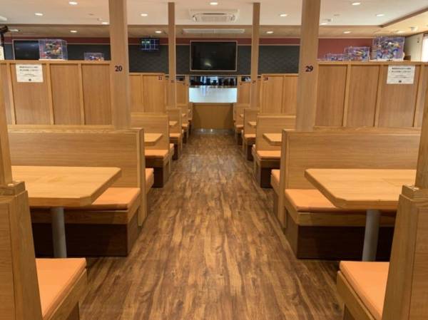 くら寿司、スシロー…回転ずし店が好調を続けるワケ:鬼滅コラボやデリバリー対応が奏功