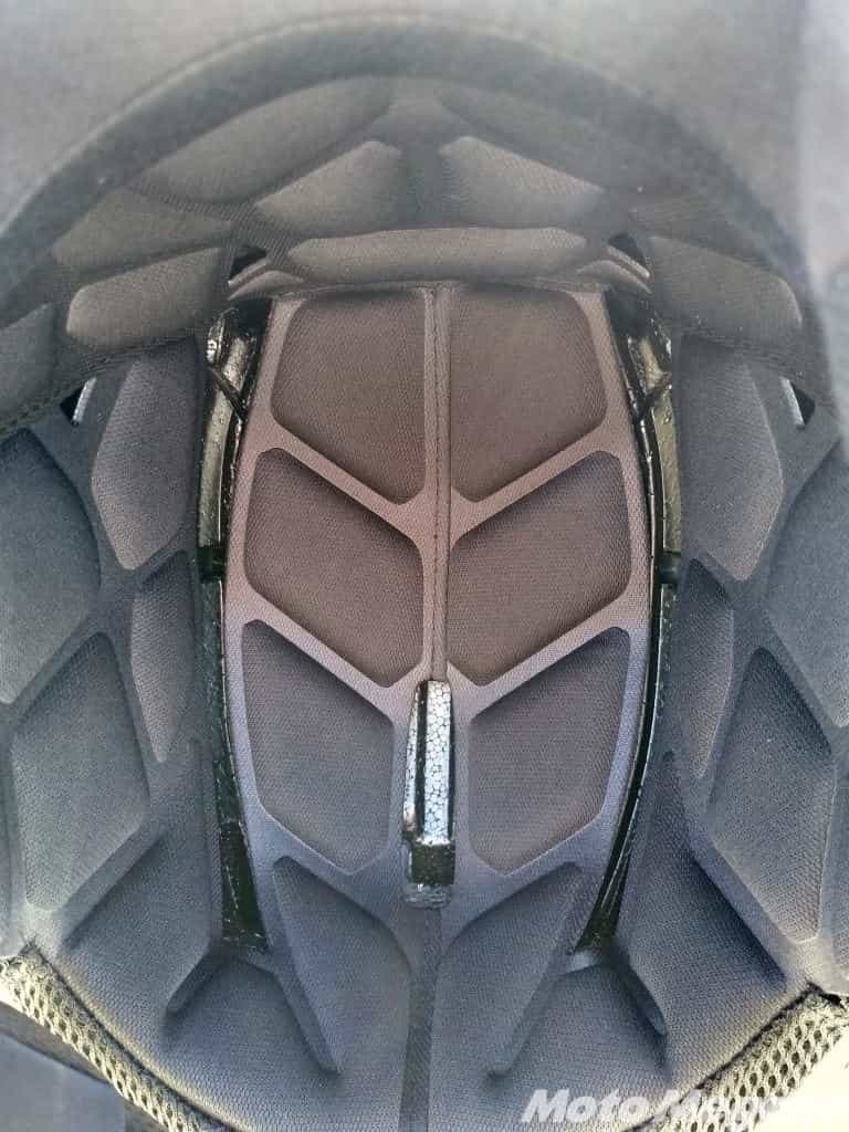 Kabutoの新作ヘルメットSHUMA、夏でも蒸れない快適装備の予感