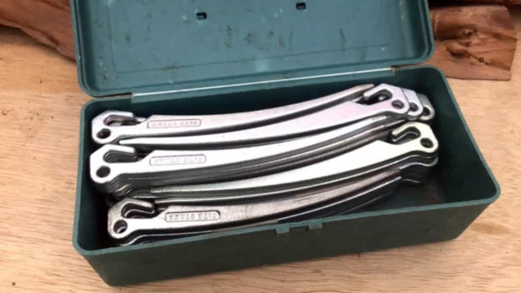 バイク乗りも要チェックのテントペグ!単なる「道具」から「高機能ギア」へと昇華。機能美を追求したサルタハイクの「BITE STAKE」。
