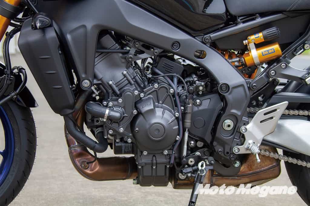 【新型車試乗インプレ】3代目ヤマハMT-09とSPは「誰もが気軽に楽しめる暴れ馬」だ!スペック・シート高(足つき)等もチェック!