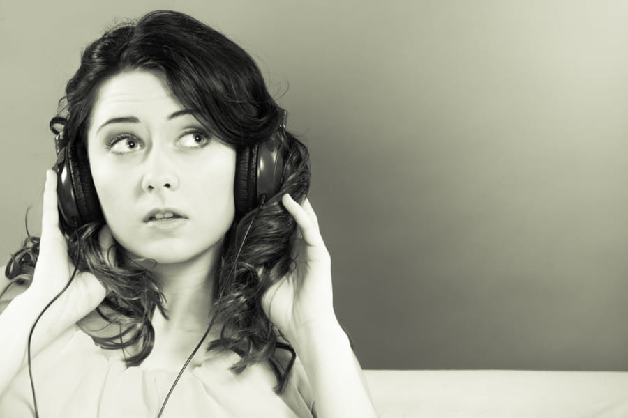 若い頃に聞いた曲をずっと好む理由が解明される