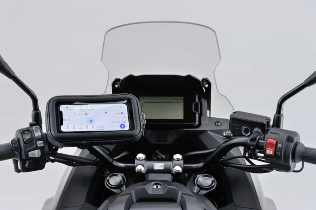 【iPhone・Android対応】バイク用スマホケースは、ライダーファーストで使いやすいデイトナ製で決まり!