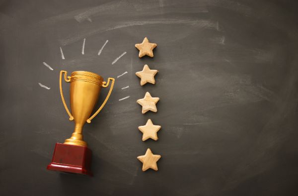 2.投資信託の取り扱い数が多い銀行はどこ?