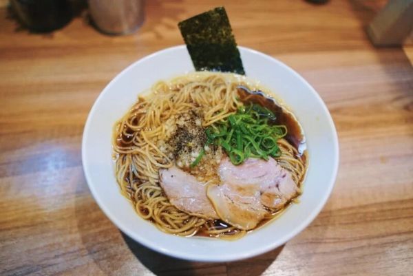 感動級の一杯‼︎ 最強の無化調らーめん『らーめん にじいろ』