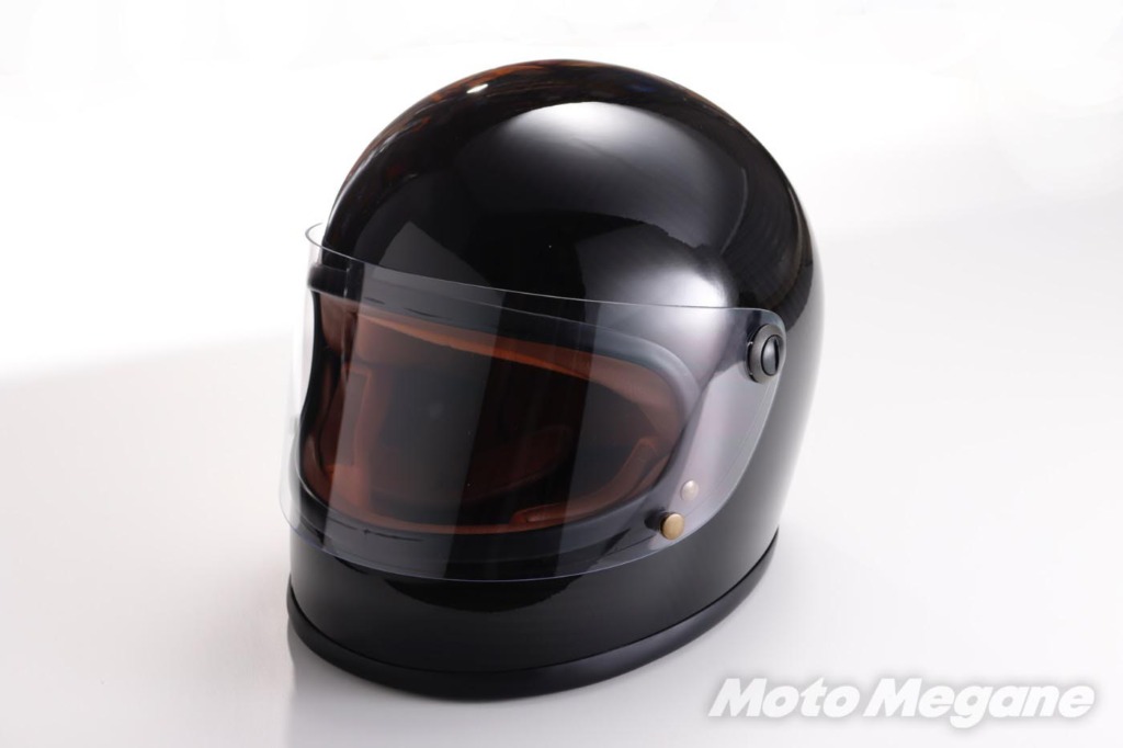 レトロなフォルムとカーボン素材の良いとこ取りしたフルフェイス「NV RoadRacer CARBON HYBRID」