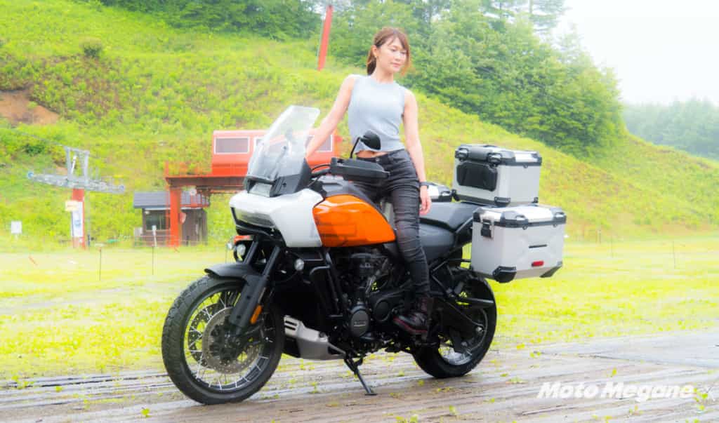 ハーレーダビッドソン初のアドベンチャーバイク パンアメリカ試乗イベントにモトメガネ女子ライターが参加!足つきとインプレッション