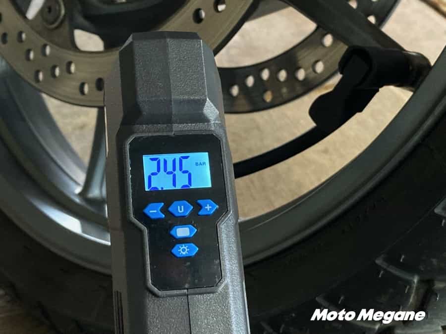 タイヤの空気圧調整のオート化?モバイルエアーポンプを使ってみた結果