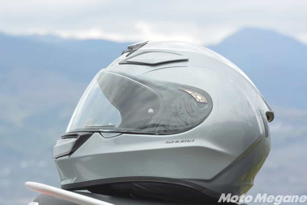 Kabutoの新作ヘルメットSHUMA、夏でも蒸れない快適装備の予感