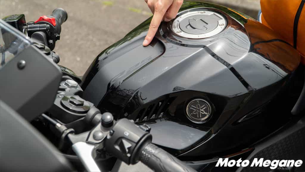 YAMAHA YZF-R25試乗! カブ乗りの茅ケ崎みなみがインプレします!スポーツバイクの魅力とは…!?