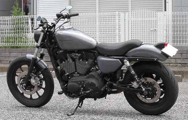 スポスタに最適というエンジンオイルが誕生。自分で交換作業をやってみた!