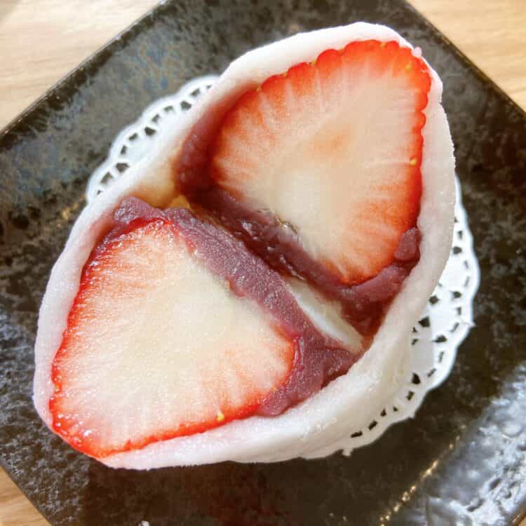 もちもち食感が格別の生地!八王子の人気店『もち八』の絶品和菓子