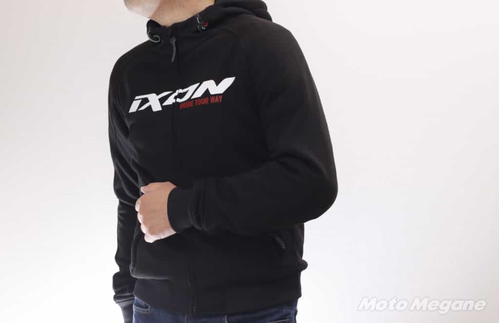 オールシーズンどこへでも着ていける最高の気軽さ!IXON(イクソン)のPALERMOがバイクに乗らない時も大活躍する着心地とカッコよさだった