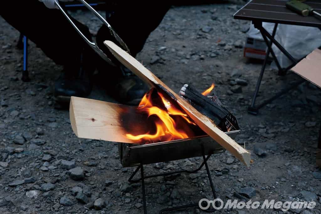 初心者キャンプ飯の作り方&火起こしの勘所と道具をガイド!初めてのキャンプツーリング(後編)