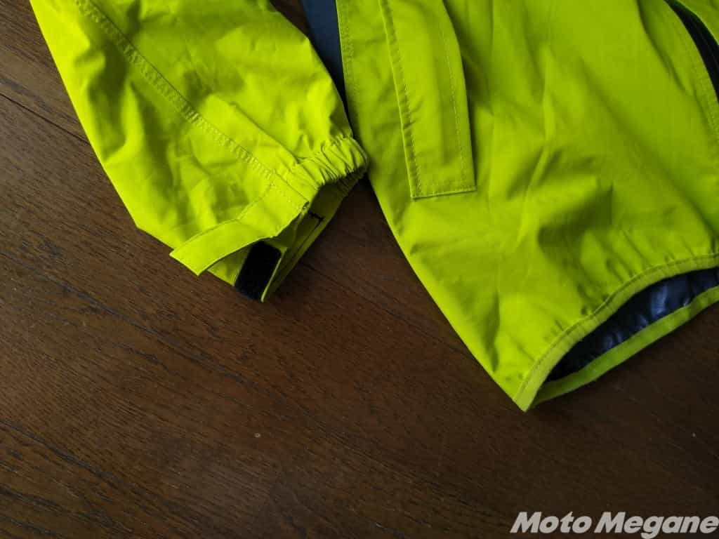 バイク用レインコートの気になる性能をチェック!ワークマンカッパと比較してみた